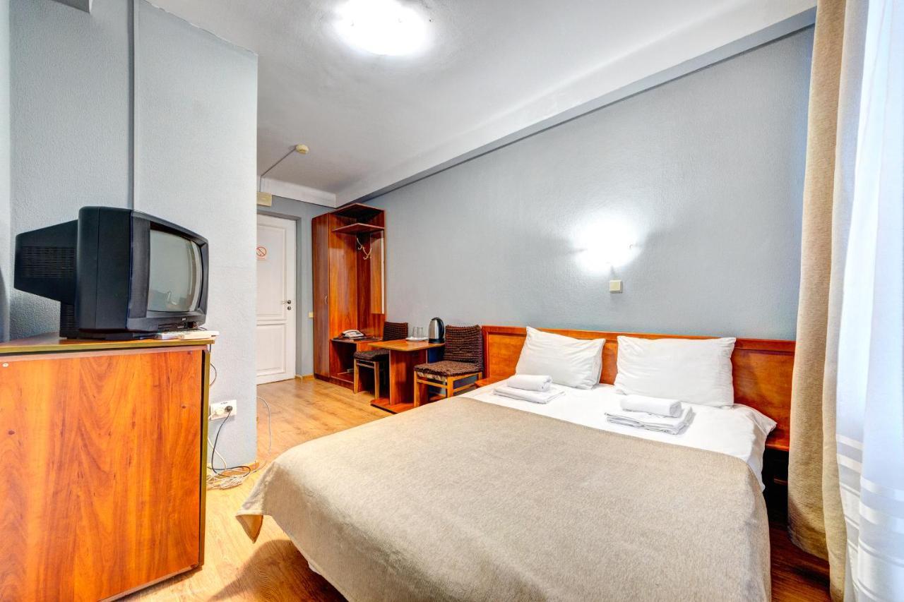 Hotel 7F Kiew Exterior foto